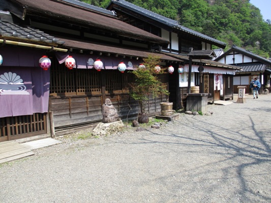 ni2010512
