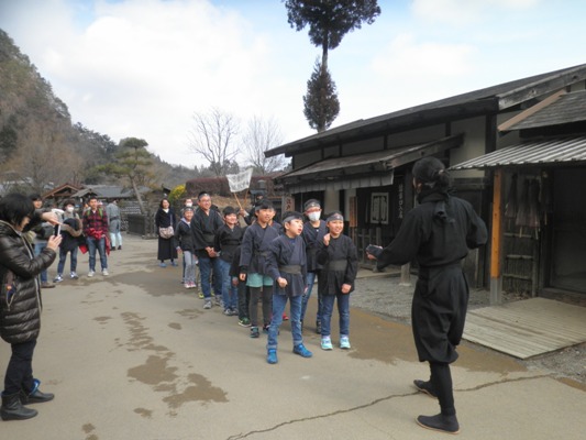 nin280306